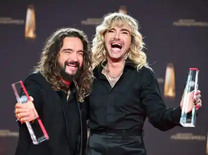 Die Musiker Tom (l) und Bill Kaulitz gewannen den Deutschen Fernsehpreis.