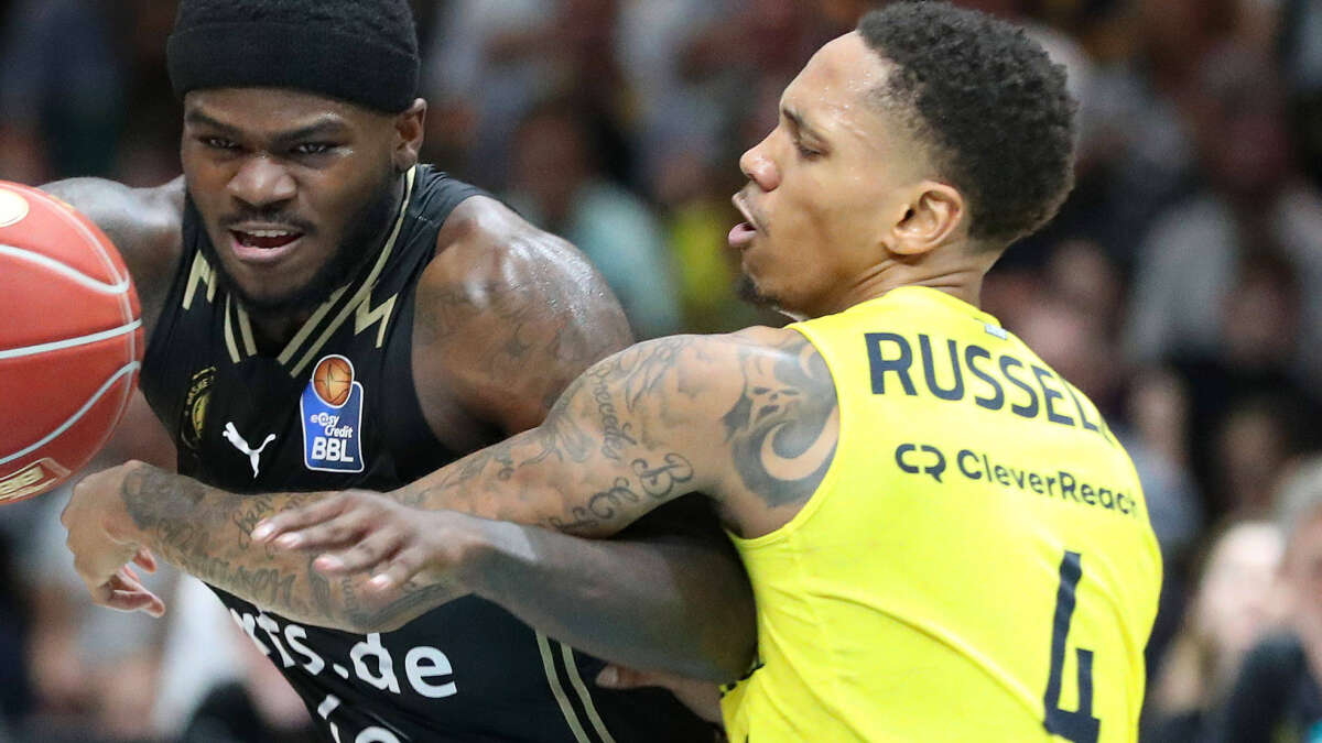 EWE Baskets Oldenburg verlieren bei Löwen Braunschweig Pedro Calles