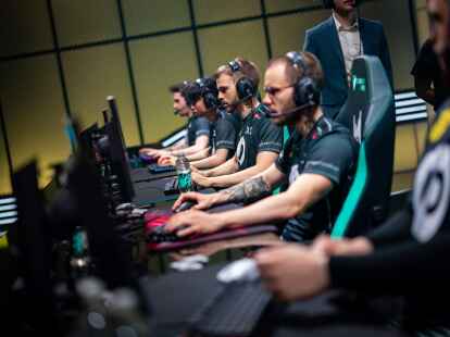 Excel um Midlaner Abbedagge setzte den starken Lauf in der LoL-Liga LEC auch gegen Fnatic fort.