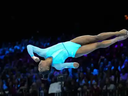 Pr&auml;sentierte in Antwerpen ein neues Element: Die US-Amerikanerin Simone Biles.