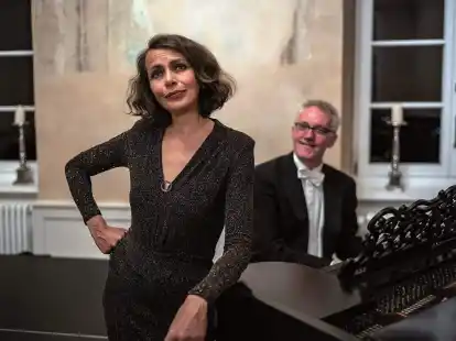 Die Chanson-S&auml;ngerin Gabriele Banko aus Bremen kommt nach Friesoythe