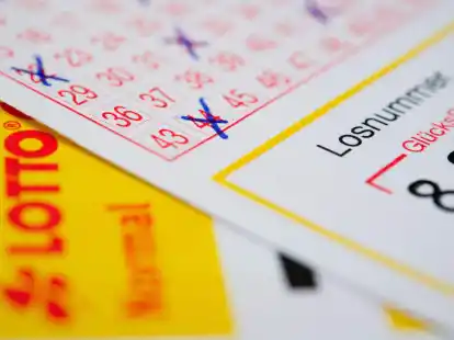 Tippen mit Strategie: Beim Ausf&uuml;llen des Lottoscheins sind Kniffe gefragt. Manche von ihnen k&ouml;nnen die Chancen erh&ouml;hen.