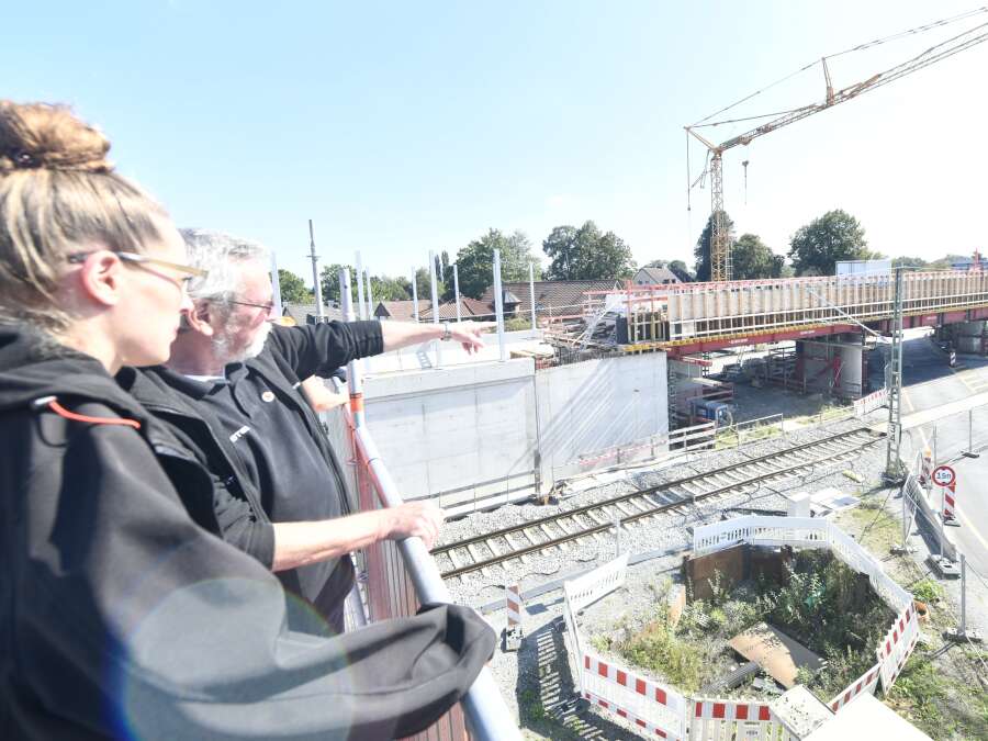 Alexanderstraße Oldenburg Ab 9. Oktober wieder Sperrung am Bahnübergang