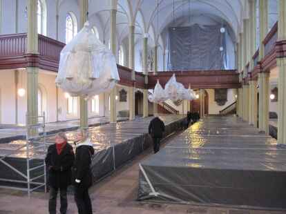 Auch die Begleitung von Bauprojekten in der Gemeinde vor Ort &ndash; wie hier vor einigen Jahren innerhalb der St.-Magnus-Kirche in Esens &ndash; geh&ouml;ren zu den T&auml;tigkeiten der Kirchenvorsteher. F&uuml;r die n&auml;chste Wahl am 10. M&auml;rz 2024 werden zurzeit Kandidaten gesucht.