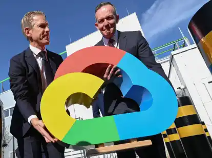 Daniel Holz und Volker Wissing bei der Er&ouml;ffnung des neuen Google Cloud-Rechenzentrum in Hanau.