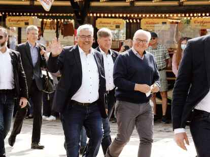 Bundespr&auml;sident Frank-Walter Steinmeier und OB Melf Grantz bei den Maritimen Tagen 2021.