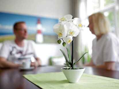 Ein Gespr&auml;ch mit einer qualifizierten Vertrauensperson hilft vielen Krebspatienten, ein  Tief zu &uuml;berwinden.