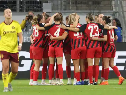 Die Frankfurterinnen setzten sich deutlich gegen Sparta Prag durch.