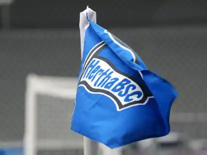 Hertha BSC verpflichtet einem Bericht zufolge den Kaderplaner vom FC Augsburg.