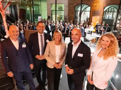 Diskussion &uuml;ber die Energiewende (von links): Volker M&uuml;ller, Olaf Lies, Ulrike Jungemann, EWE-Chef Stefan Dohler, Moderatorin Lis Blume