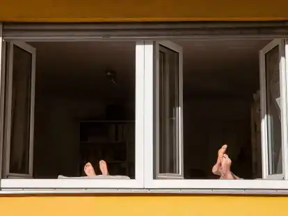 Ob Strand oder Balkonien: Urlaubsgl&uuml;ck h&auml;ngt nicht nur an dem Ort, an dem man ist.