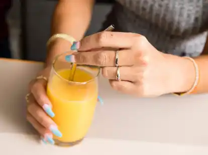 Zucker in fl&uuml;ssiger Form, etwa im Saft: schnellere Aufnahme im Verdauungssystem.