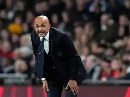 Italiens Trainer Luciano Spalletti steht mit seinem Team unter Druck.