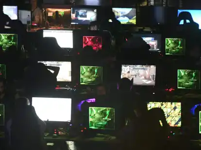 Die gamescom Lan will 2000 Gamerinnen und Gamer im M&auml;rz nach K&ouml;ln locken.