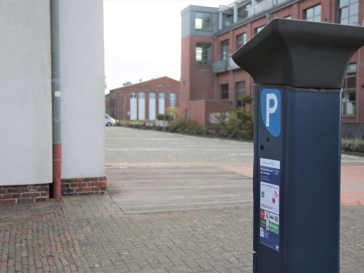 Parkgebühren an der östlichen Weserstraße in WHV: Anwohner haben vorerst  keine Chance auf Bewohnerparkausweise