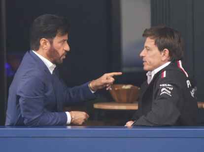 Ernste Blicke: Fia-Boss Mohammed ben Sulayem (l) Mercedes-Motorsportchef bei Toto Wolff.