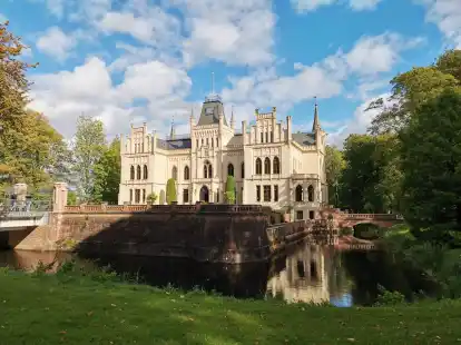Beim Schloss Evenburg finden im November wieder viele Veranstaltungen statt.