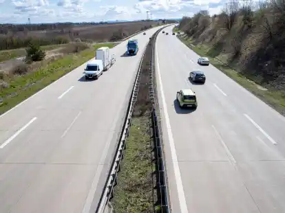 Die A17 war &uuml;ber mehrere Stunden in Richtung Dresden gesperrt. (Archivbild)