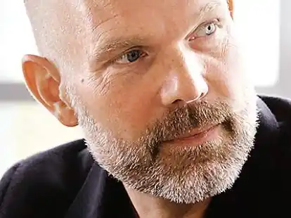 Verl&auml;sst Bremerhaven: Andr&eacute; Lomsky.