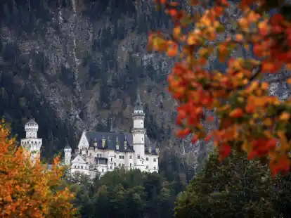 Eine Touristenattraktion als Tatort: Im Juni hatte ein&nbsp;Amerikaner am Schloss Neuschwanstein in Bayern zwei Touristinnen angegriffen - eine der Frauen &uuml;berlebte die Attacke nicht. (Archivbild)
