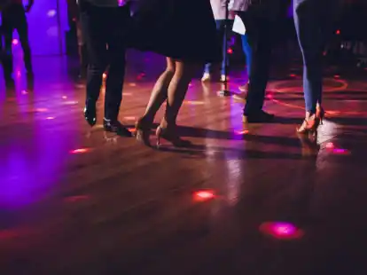 Eine Woche lang wird in der Aula der Oberschule Osternburg getanzt.