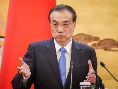 Li Keqiang, damals Ministerpr&auml;sident der Volksrepublik China, bei einer Pressekonferenz am 04.11.2022 in Peking.