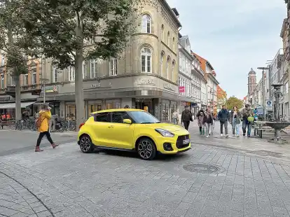 Flotter Typ: Mit sportlich designter Karosse samt Doppelrohrauspuff eine bezahlbare Alternative.