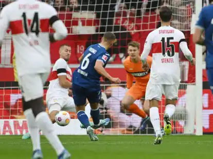 Grischa Pr&ouml;mel (M) brachte Hoffenheim in Stuttgart in F&uuml;hrung.