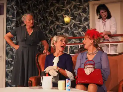 Zahlreiche Wendungen im Kriminalfall zeichnen das neue St&uuml;ck der Niederdeutschen B&uuml;hne Varel aus, in der der Geist der Leiche Bernie auf der Suche nach Antworten ist.