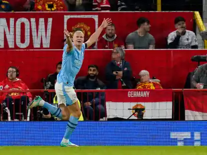City-St&uuml;rmer Erling Haaland traf im Manchester-Derby doppelt und legte das dritte Tor auf.
