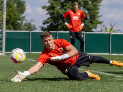 Finn Dahmen ist die neue Nummer eins beim FC Augsburg.