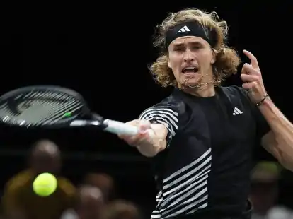 Steht in Paris im Achtelfinale: Alexander Zverev.