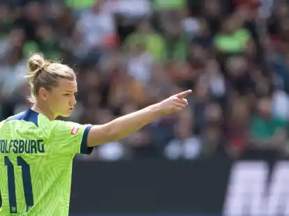Ob Wolfsburg-St&uuml;rmerin Alexandra Popp gegen die Bayern spielen kann, ist noch unklar.