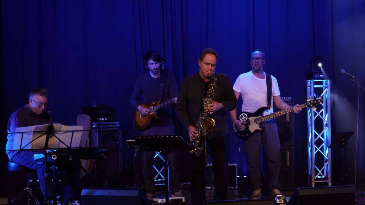 Claus Fischer und Band in der Jahnhalle Nordenham Konzert aus der