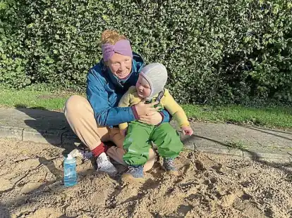 Miriam Sandersfeld hat es bei der Geburt ihrer Tochter sehr geholfen, dass die vertraute Hebamme dabei war.