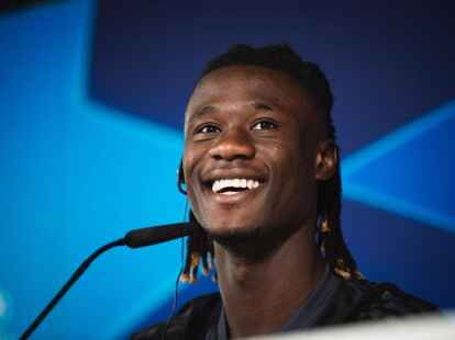 Real Madrid verl&auml;ngerte den Vertrag von Eduardo Camavinga.