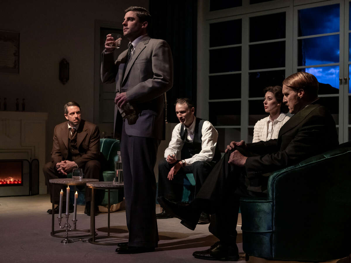 Agatha Christie Und Dann Gabs Keines Mehr Lösung Pc Landesbühne Wilhelmshaven: Agatha Christie-Klassiker „Und dann gab’s