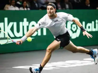 Jan-Lennard Struff ist beim Turnier in Sofia ins Halbfinale eingezogen.