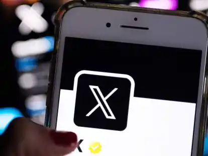 Die Online-Plattform X (ehemals Twitter) hat einer Umfrage zufolge an Attraktivit&auml;t verloren.