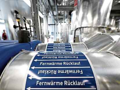 Fernw&auml;rme kann beispielsweise aus dem Solarthermie-Kraftwerk kommen.