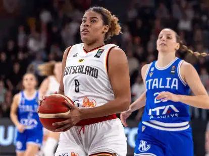 Nyara Sabally war mit 12 Punkten beste Werferin der DBB-Frauen.