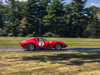 Ein 1962er Ferrari wurde beim Auktionshaus Sotheby's f&uuml;r mehr als 51,7 Millionen Dollar (etwa 48,3 Millionen Euro) versteigert.