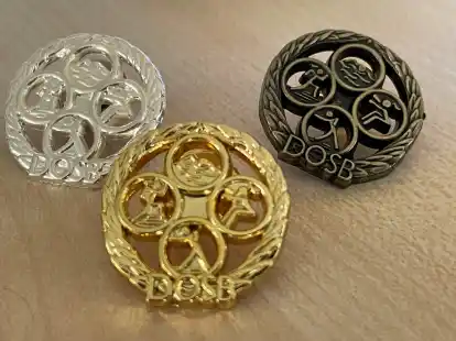 Sportabzeichen in Gold, Silber und Bronze: Mehr als 200 Abzeichen haben die Pr&uuml;fer vom TV Falkenburg in diesem Jahr abgenommen. (Symbolbild)