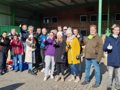 Ende Februar entscheiden sich die Unternehmer Andreas Lange und Klaus Heinrich, einen Hilfstransport an die ukrainische Grenze zu organisieren. &bdquo;Ganderkesee hilft&ldquo; bekam schnell zahlreiche Unterst&uuml;tzer.