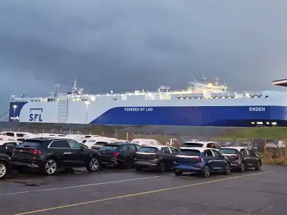 Ist f&uuml;r Volkswagen im Einsatz die &bdquo;SFL Emden&ldquo;, die zurzeit im Emder Hafen liegt.