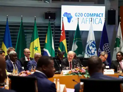 Bundeskanzler Olaf Scholz leitet den Investitionsgipfel &laquo;Compact with Africa&raquo;.