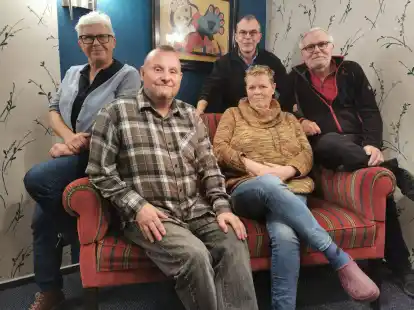 Der neue Vorstand des Ortsverbandes (von links): Birgit Hasselberg, Dietmar Sch&auml;fer, Susanne Sch&auml;fer, Eberhard Hoffmann und Thomas Hasselberg.