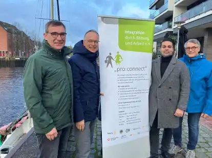 Hilger K&ouml;nig, Christian K&ouml;hler, Mohammad Sayehmir und Ernst J&uuml;nke stellten die Erfolgsgeschichte einer gelungenen Integration vor.