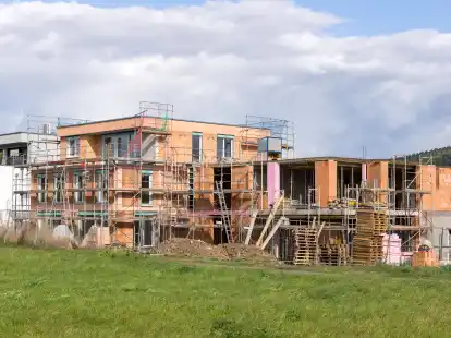 Wohnungsbau: An mehreren Stra&szlig;en in Edewecht sollen neue Wohnh&auml;user entstehen. Der Bauausschuss hat den Planungsentw&uuml;rfen zugestimmt.