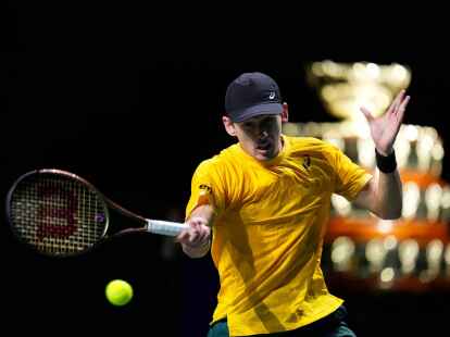 Alex de Minaur holte im Halbfinale gegen Finnland den zweiten Punkt f&uuml;r Australien.